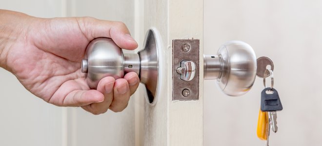 Door Knob Latch - Locksmiths Dubai