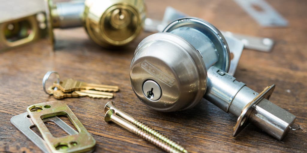 Door Knob is Stuck - Locksmith in Dubai